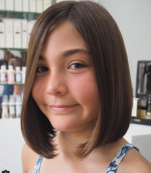 Side Parted Bob Hairstyle