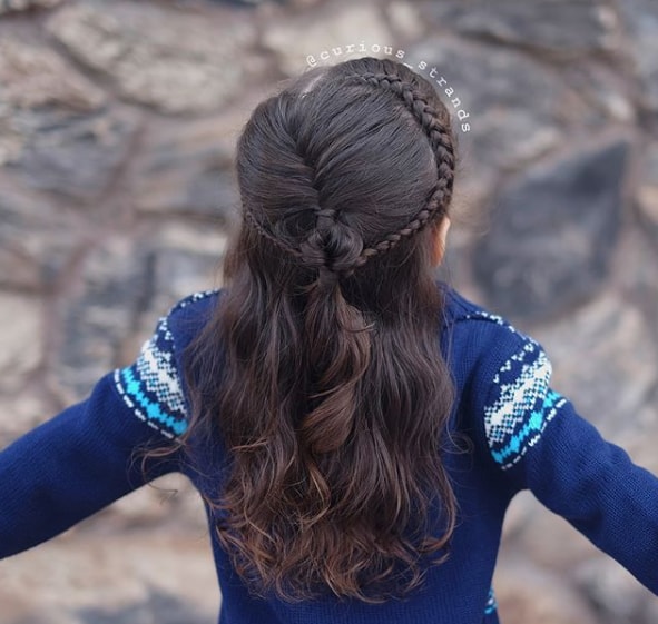 Back to School Wavy Hairstyle with Braid