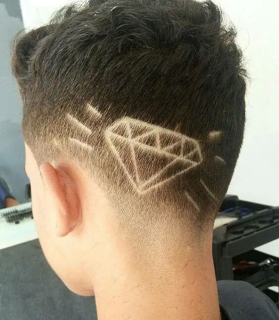 Diamond-Shaped Undercut With Volume On Top