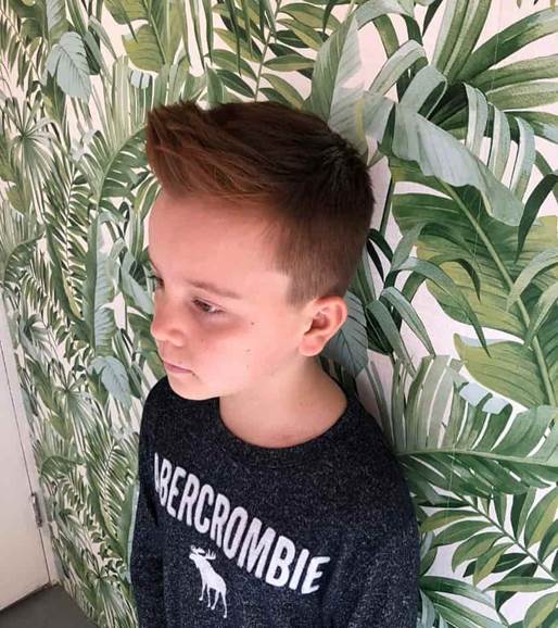 Voluminous Frontal Quiff With Side Fade