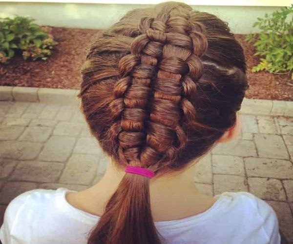 Knotted Braids