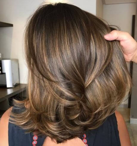 Medium Length Hairstyle With Layered Ends