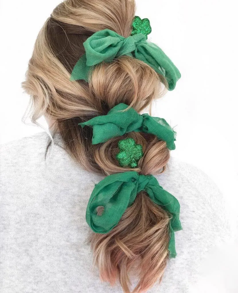 Shamrock clips with Bow