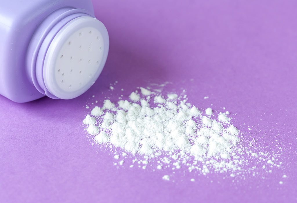 Check the best use of baby powder, Is it safe for your kids?