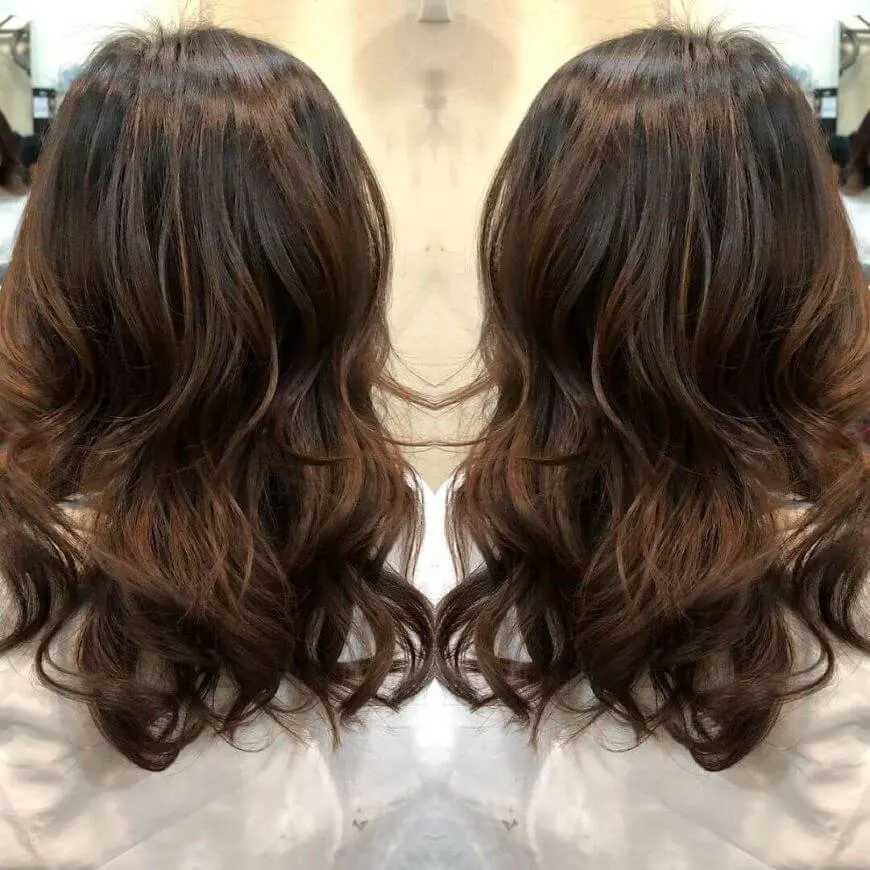 Open Wavy Back With Brown Highlights