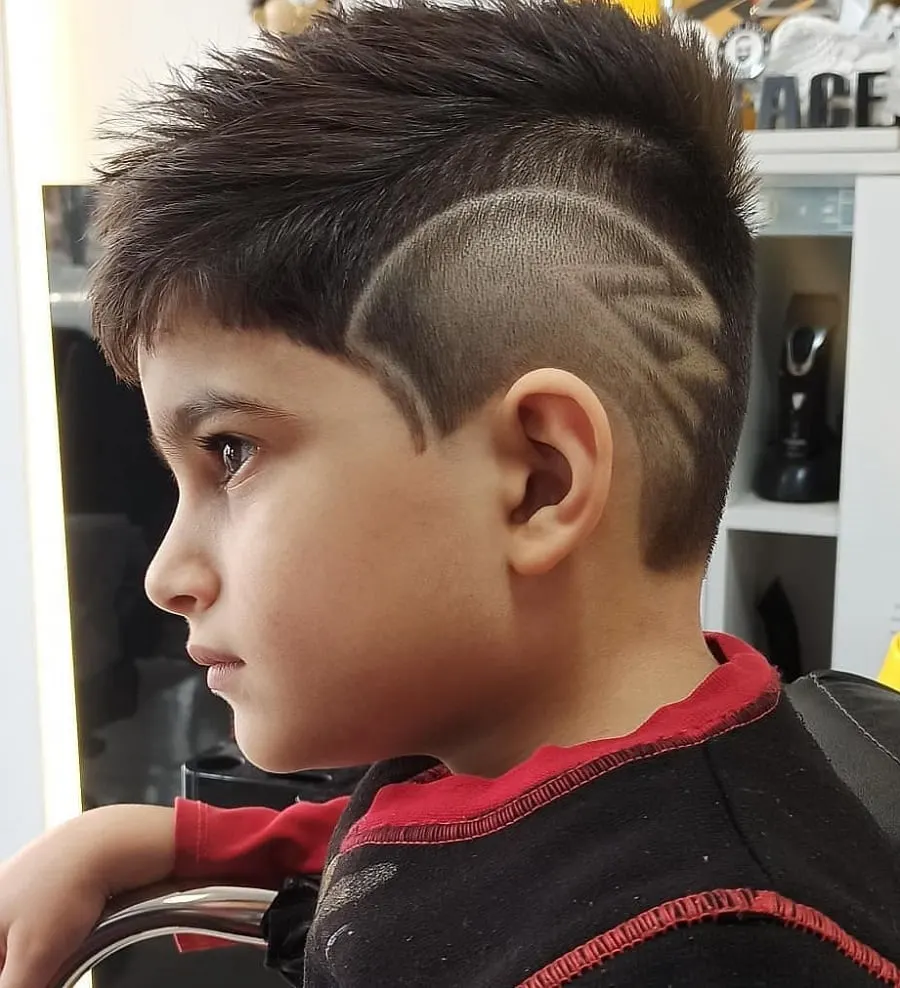 boy with line up haircut