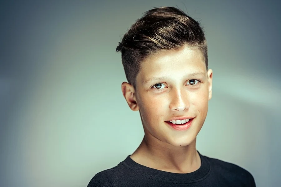boys quiff haircut with side part
