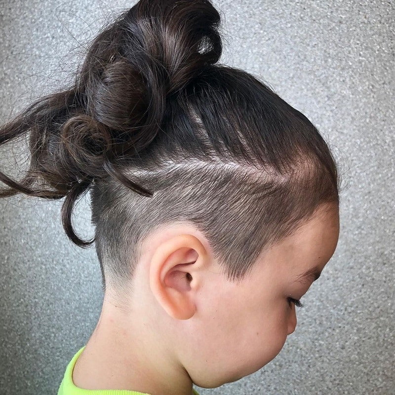 hair bun for boys with straight hair